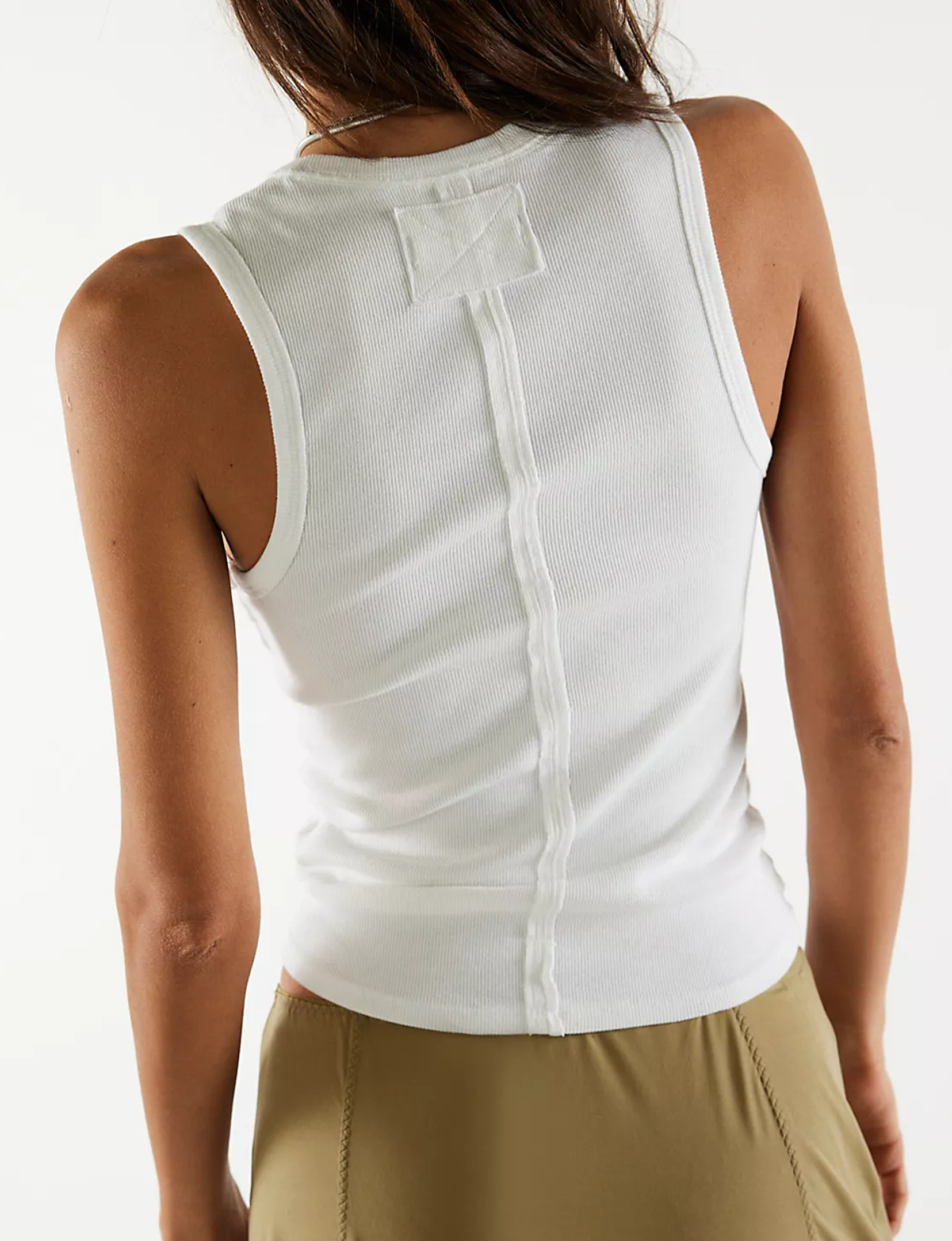 Neria Tank, Ivory