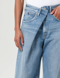 Vana Fold Jean, Mantra