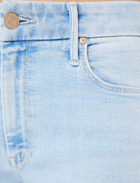 The Roller Sneak, Ball's In Your Court