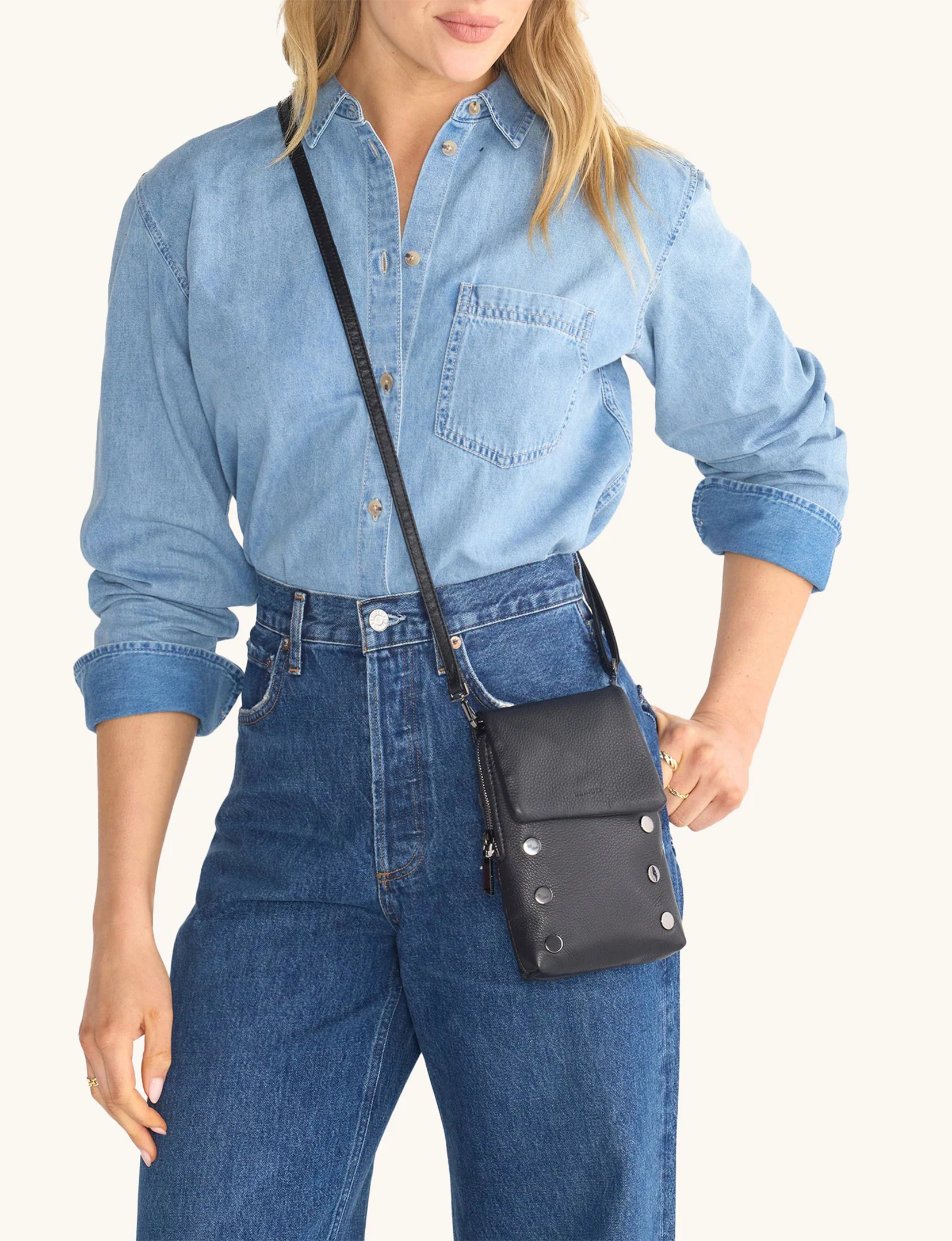 VIP Mobile Crossbody, Black/Gunmetal