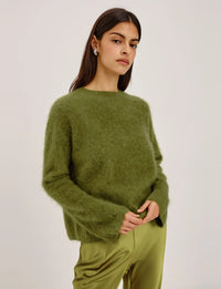 Joel Sweater, Celery