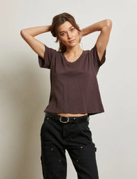 Hendrix V Neck Tee, Cocoa
