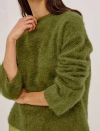 Joel Sweater, Celery