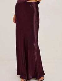 Romina Skirt, Wine