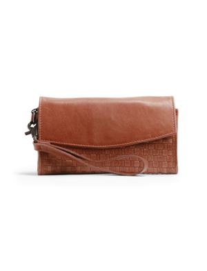 Solrun Wallet, Saddle